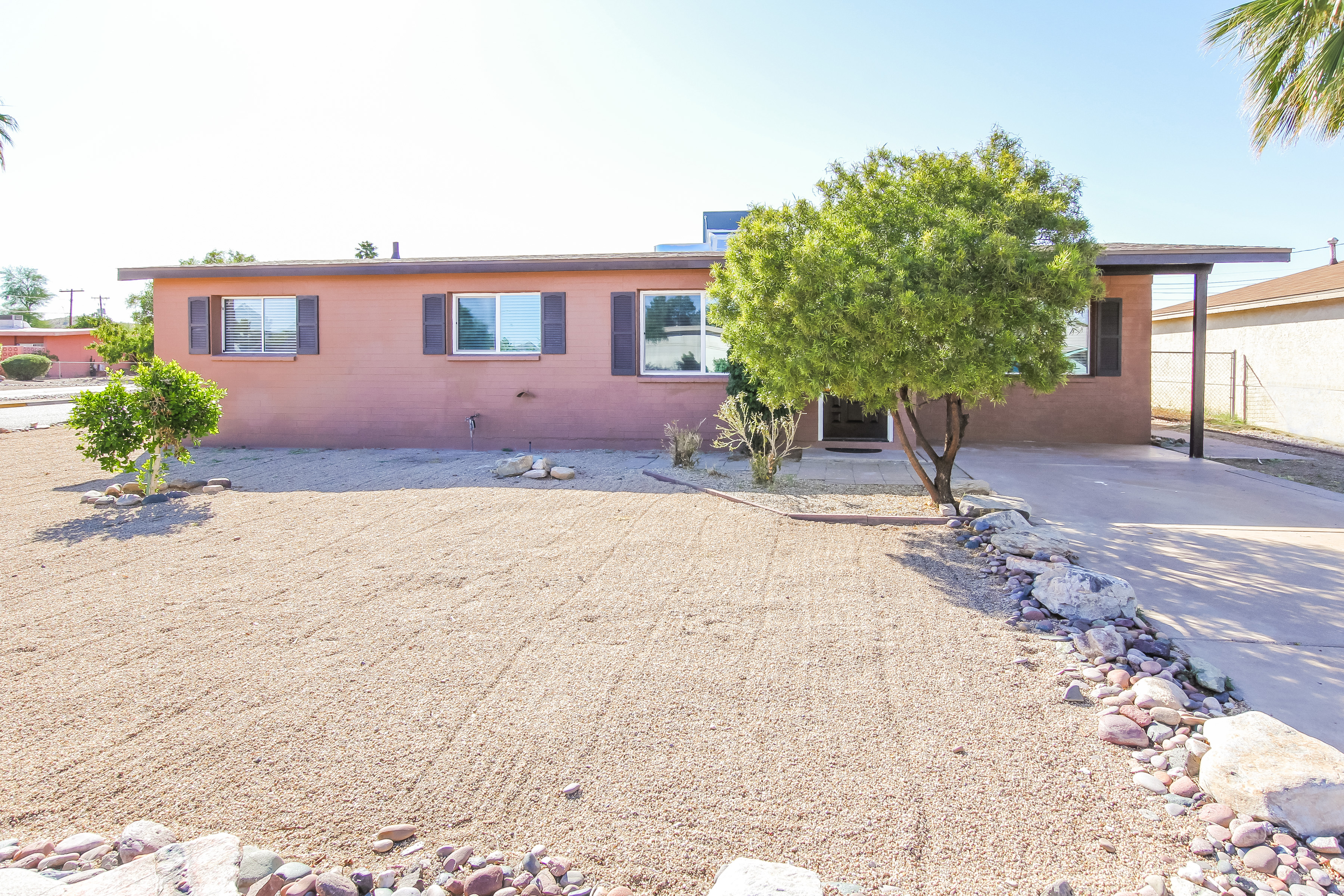 2202 E Marmora St Phoenix, AZ 85022